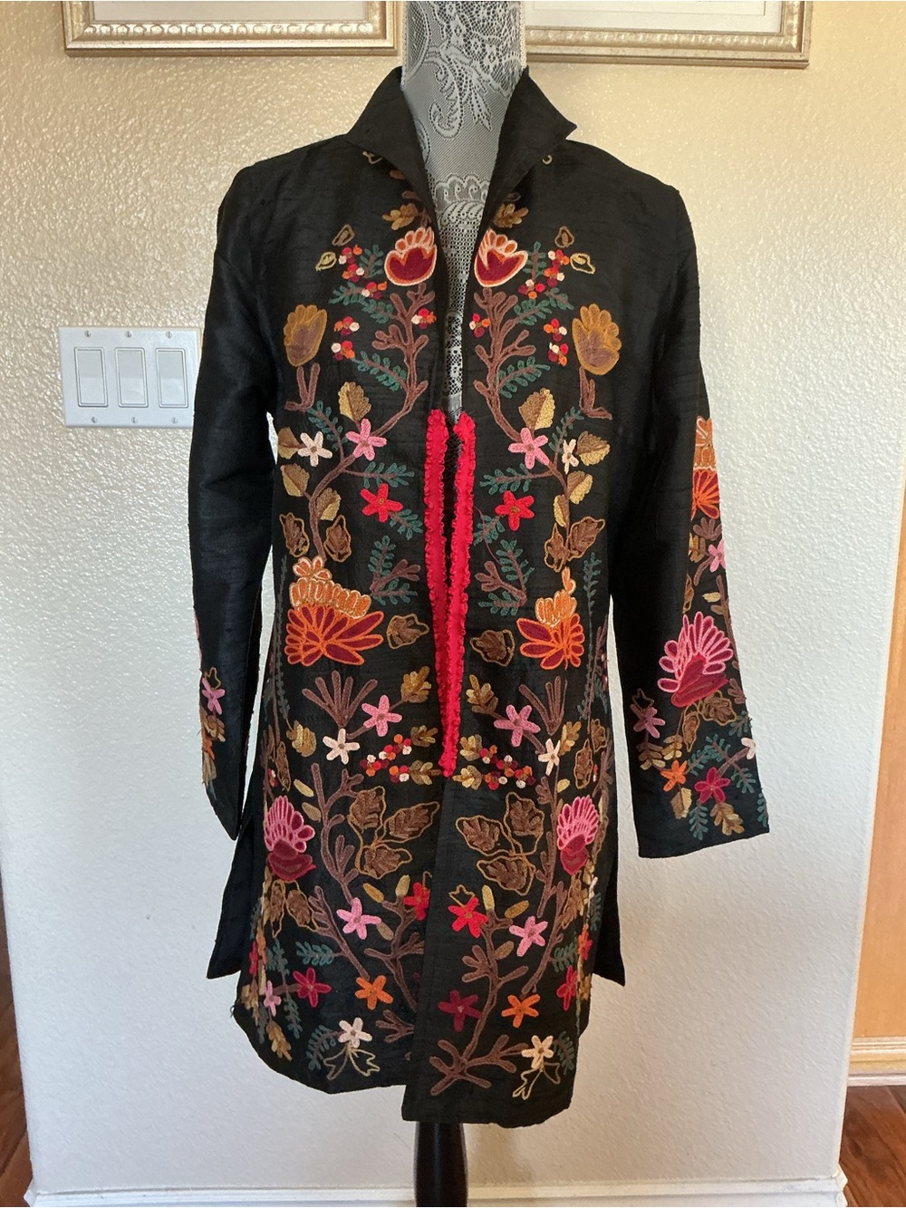 Anu 100% Silk Unique Embroidered Floral Open Front Long Black Jacket duster